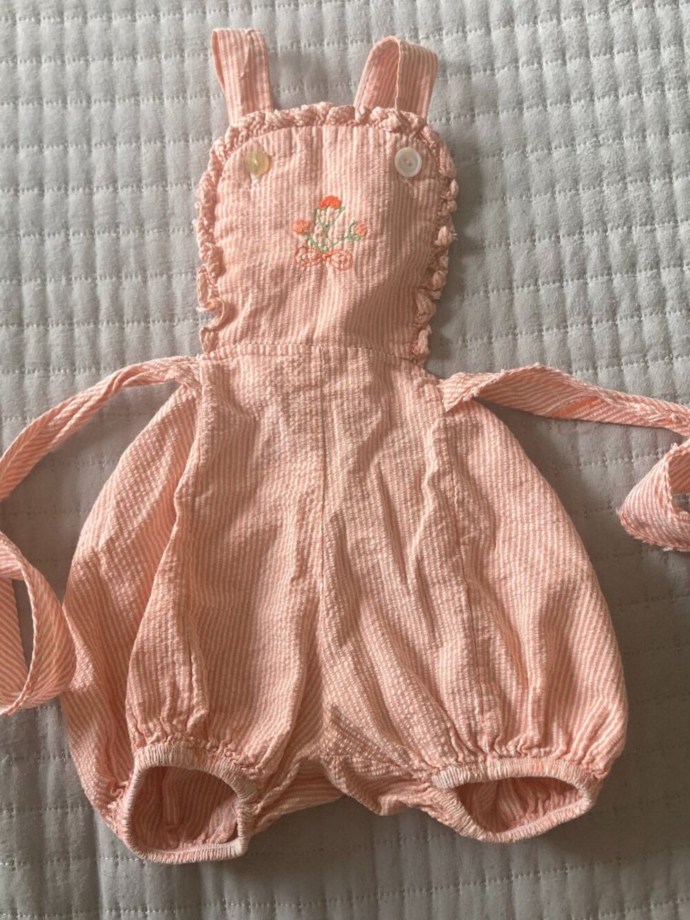 Vintage By Thomas Seersucker Romper, size 2, Embroidered Flowers